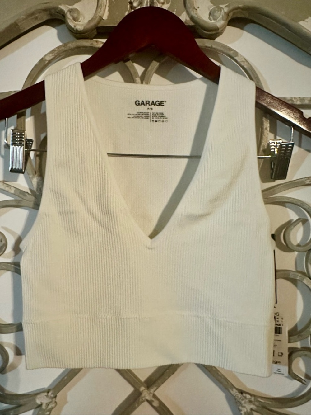 NWT Garage Stella Seamless Plunge Tank Top Size Small